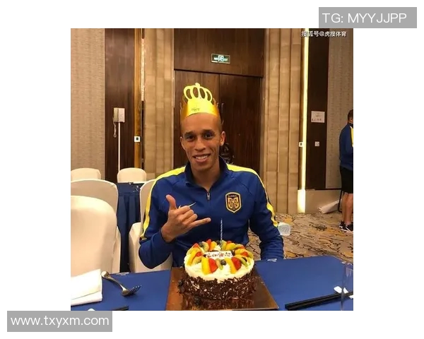 光州与城南足球比赛激战正酣球迷热情高涨期待精彩瞬间