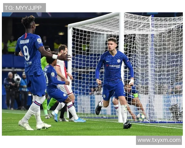 切尔西与富勒姆激战正酣比分悬念不断引发球迷热议