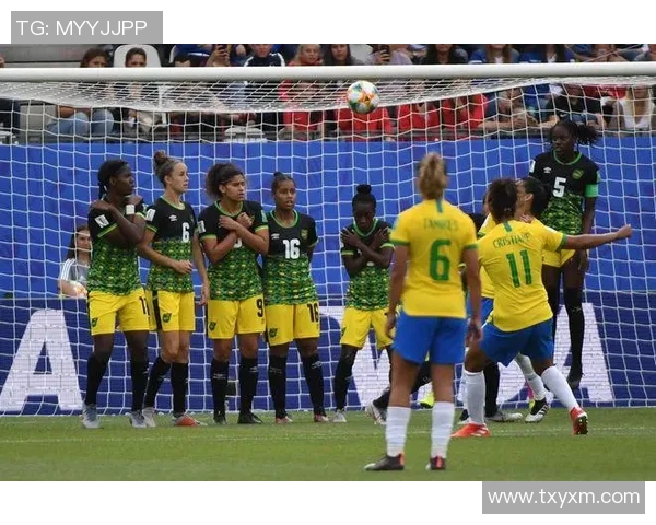 巴西女足与墨西哥女足激战正酣谁能在这场对决中笑到最后 巴西女足与墨西哥女足激战正酣谁能在这场对决中笑到最后