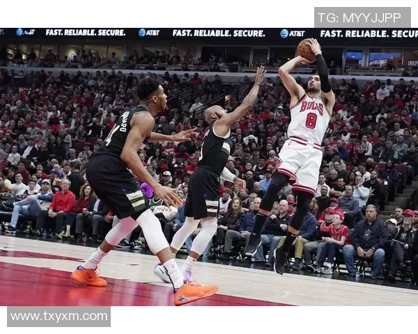 明天NBA雄鹿与勇士对决谁将赢得这场激烈的巅峰对决