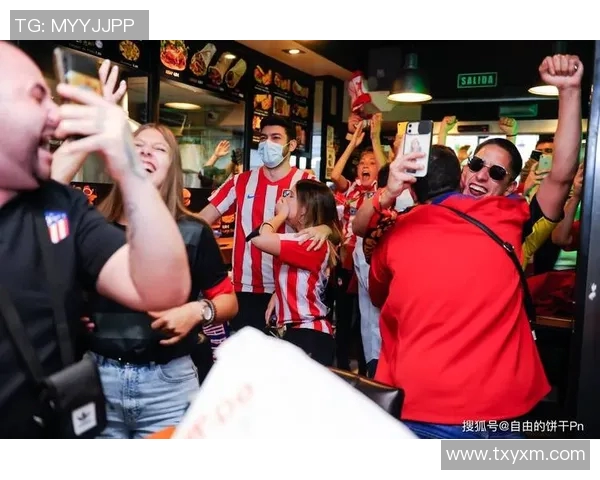 欧冠门票系统瘫痪数万球迷排队12小时争抢梦寐以求的入场券