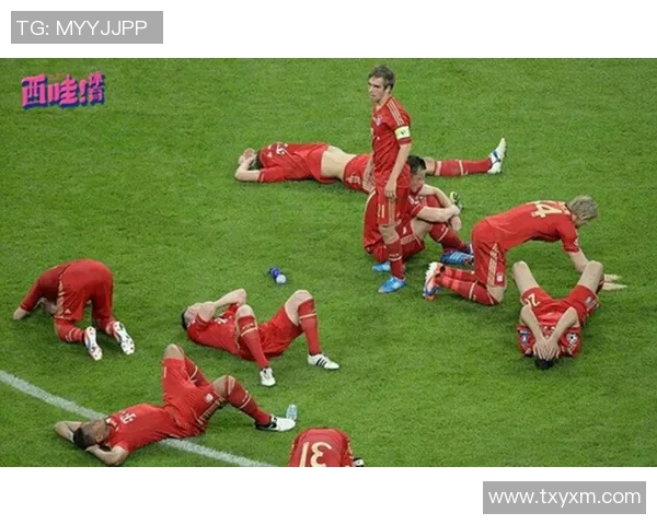 莱万重返安联球场引发争议拜仁球迷怒斥其忘恩负义