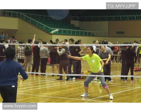 重庆羽毛球队耐力训练的挑战与突破探索 重庆羽毛球队耐力训练的挑战与突破探索