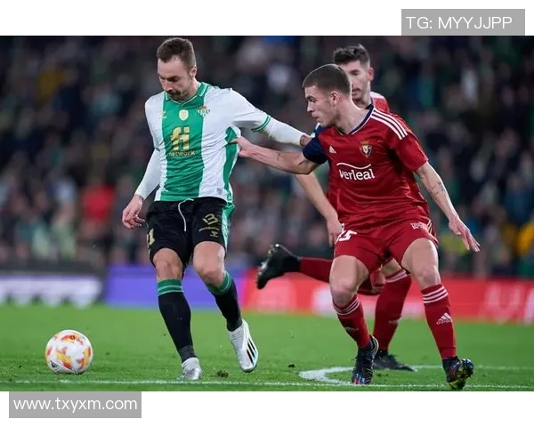 重庆足球队边路渗透战术解析及其在比赛中的应用效果分析 重庆足球队边路渗透战术解析及其在比赛中的应用效果分析